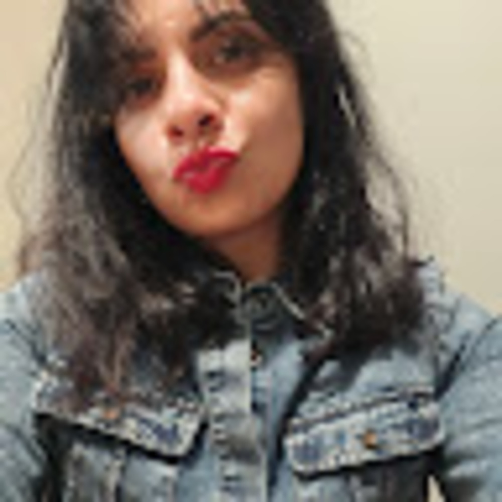 Meet your Posher, Luciana